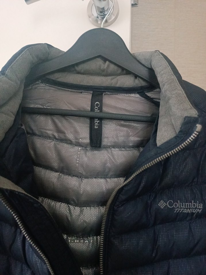 Columbia Siyah Fermuarlı Erkek Mont - Görsel 4