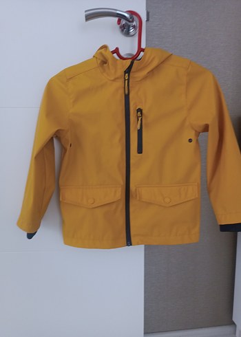 Erkek Çocuk Sarı Fermuarlı Yağmurluk - Görsel 2