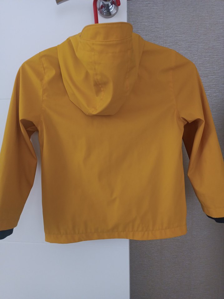 Erkek Çocuk Sarı Fermuarlı Yağmurluk - Görsel 3