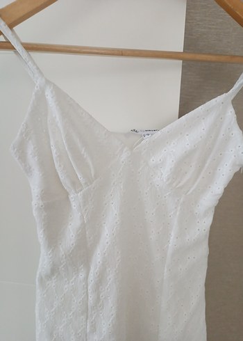 Beyaz Dantel Detaylı Kolsuz Mini Elbise - Görsel 3