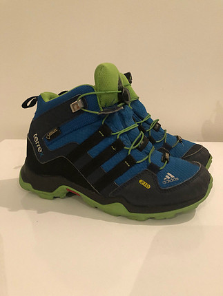 Adidas outdoor erkek çocuk spor bot 