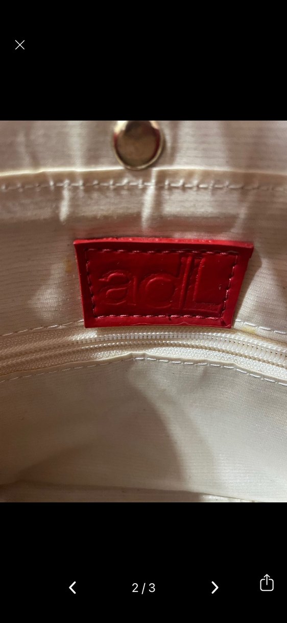 Klasik Şıklık Kırmızı Deri Parlak Çanta - Görsel 2