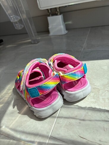 25 Beden pembe Renk Skechers kız çocuk sandalet