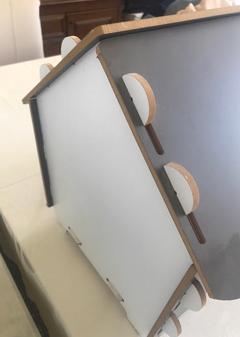 Beyaz ve Gri Kedi Evi - Görsel 4