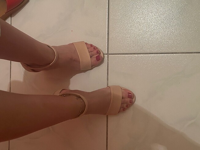 36 Beden ten rengi Renk Nude tek bant topuklu ayakkabı