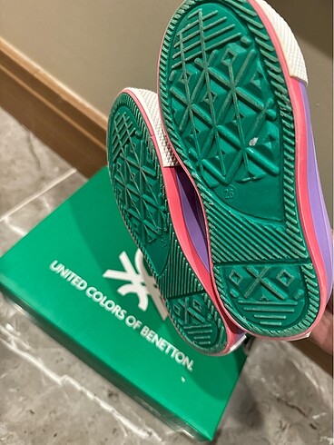 26 Beden Benetton çocuk spor ayakkabı