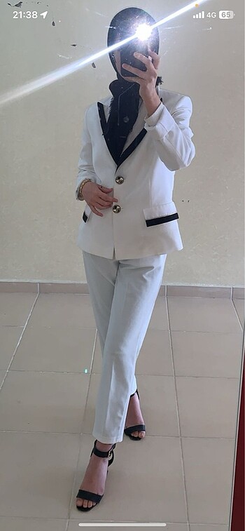 BELE OTURAN BLAZER CEKET