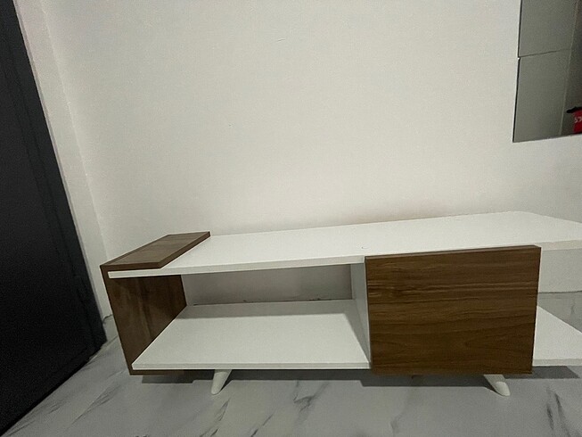 Tv ünitesi
