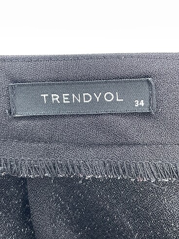 34 Beden siyah Renk Trendyol & Milla Uzun Etek %70 İndirimli.