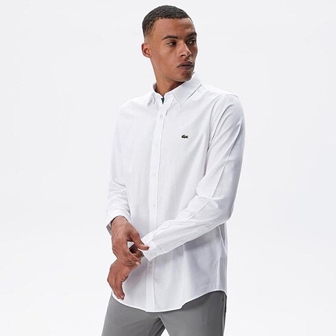 LACOSTE SLiM FiT GiZLi DÜGMELI GÖMLEK