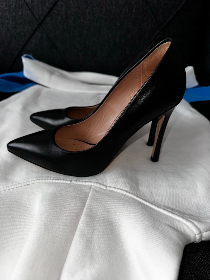 Siyah Deri Stiletto - Görsel 4