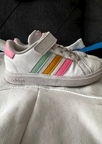 Kız Çocuk Beyaz Sneaker - Cırt Cırtlı, Renkli Şeritli - Görsel 2