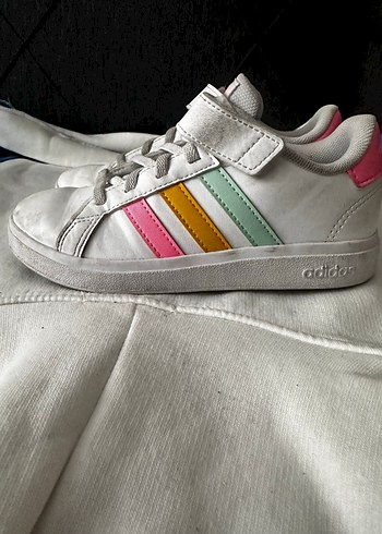 Kız Çocuk Beyaz Sneaker - Cırt Cırtlı, Renkli Şeritli - Görsel 3