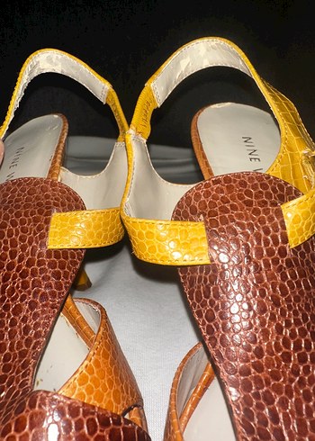 Sarı Parlak Yılan Desenli Tokalı Stiletto - Görsel 3