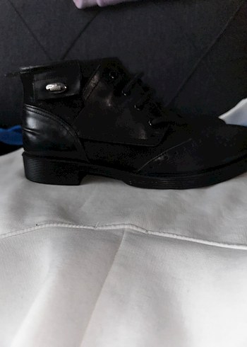 Erkek Siyah Bağcıklı Goth Tarzı Bot - Görsel 4