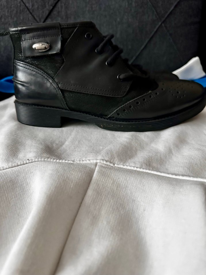 Erkek Siyah Bağcıklı Goth Tarzı Bot - Görsel 5