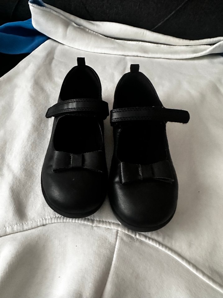 Kız Çocuk Siyah Tokalı Babet - Görsel 4