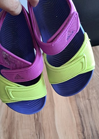 Adidas Kız Çocuk Çok Renkli Bağcıksız Sandalet