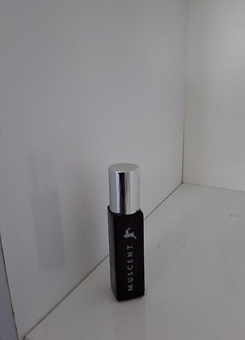 Beden Renk Muscent This is her 15 ml parfüm F161