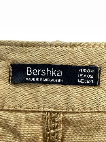 34 Beden kahverengi Renk Bershka Jean / Kot %70 İndirimli.