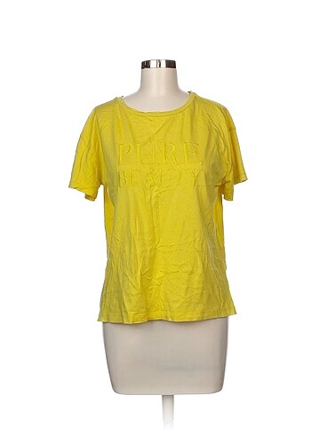 Mango T-shirt %70 İndirimli.