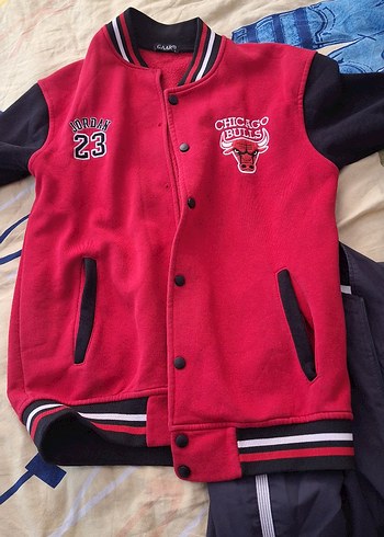 Erkek Çocuk Kırmızı Chicago Bulls Düğmeli Ceket