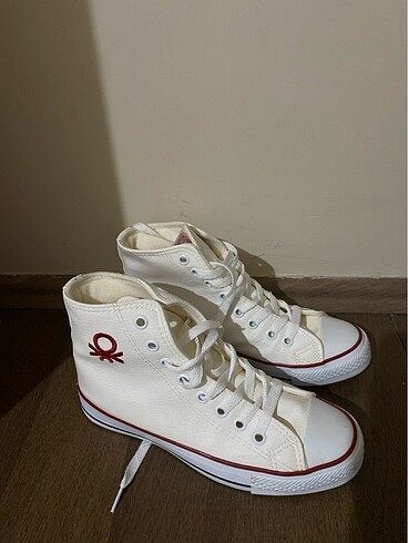 Benotton converse