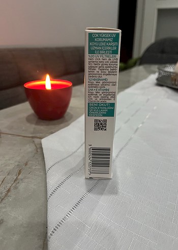 L'Oréal Bright Reveal SPF 50+ Koyu Leke Karşıtı Güneş Kremi - Görsel 3