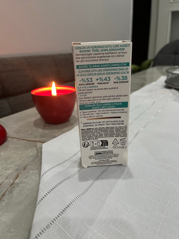 L'Oréal Bright Reveal SPF 50+ Koyu Leke Karşıtı Güneş Kremi - Görsel 2