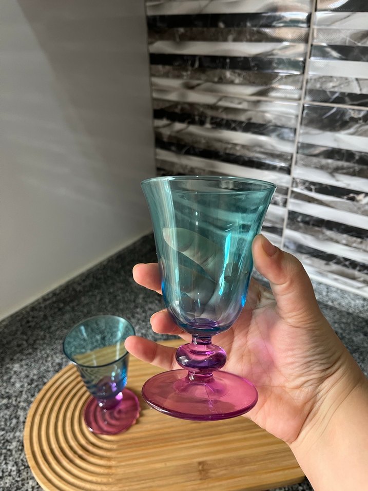 Renkli Ayaklı Cam Kadehler Seti - Görsel 3