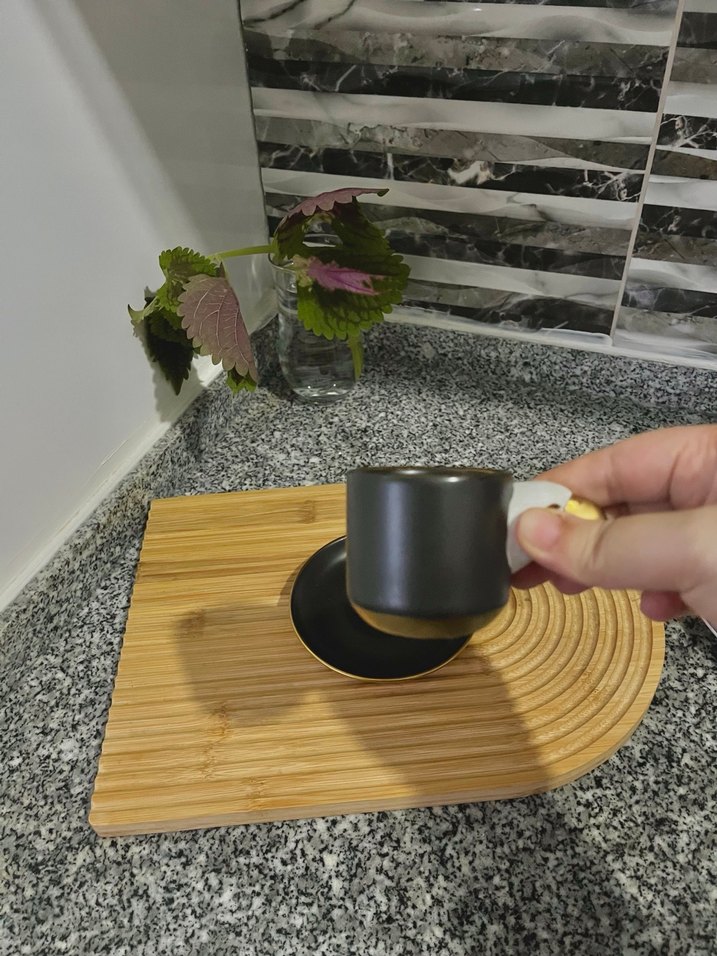 Kartal Figürlü Siyah Kahve Fincanı ve Tabağı - Görsel 3