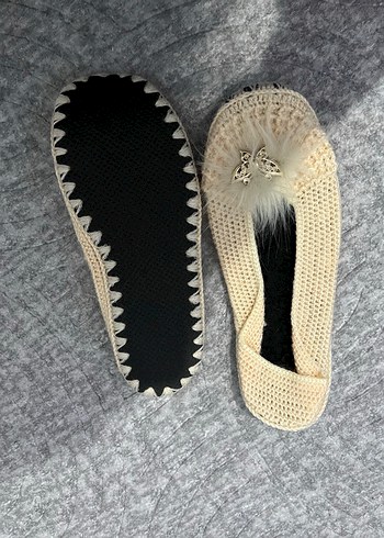 Beyaz Örgü Kadın Ev Terliği - Görsel 3