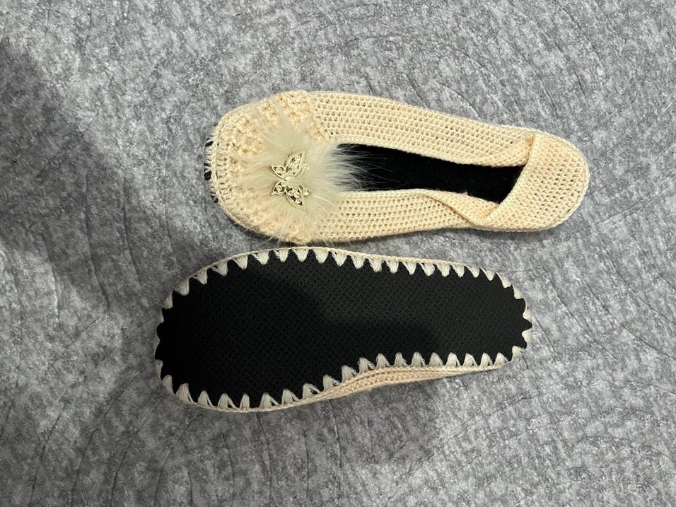 Beyaz Örgü Kadın Ev Terliği - Görsel 2