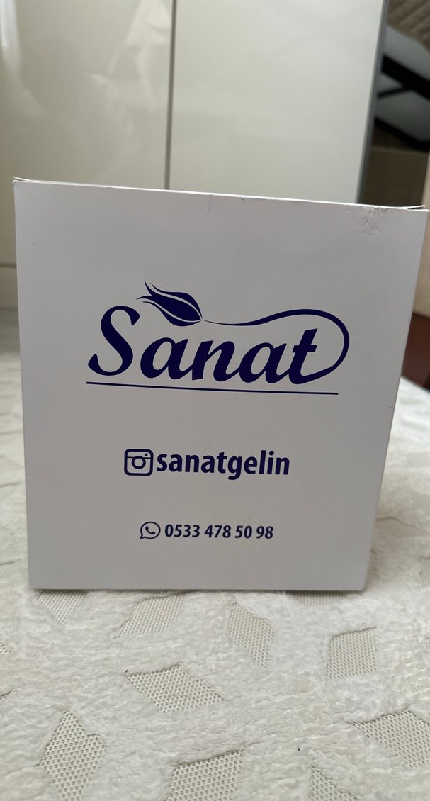 Kırmızı Taşlı Parlak Taç ve Küpe Seti - Görsel 2