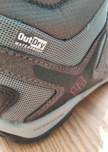 Columbia Kadın bot - Görsel 9