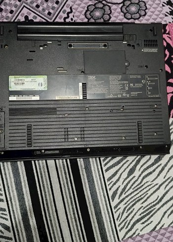 IBM Thinkpad laptop - Görsel 4