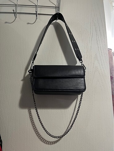 Pull and Bear Pull and beae kol çantası