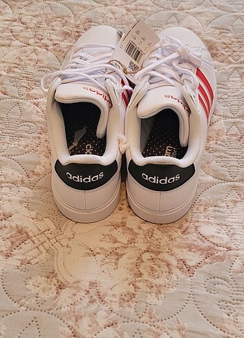 40 Beden Adidas spor ayakkabi