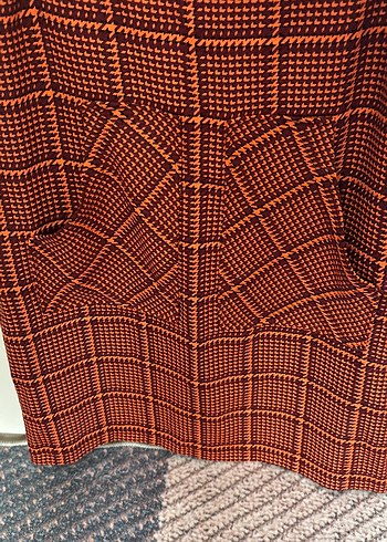 Kırmızı Kareli Kemerli Midi Elbise - Görsel 3