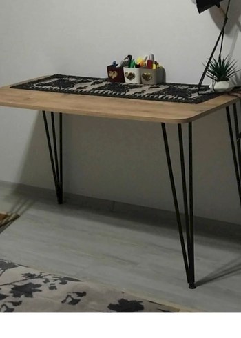 Ahşap ayaklı masa - Görsel 3