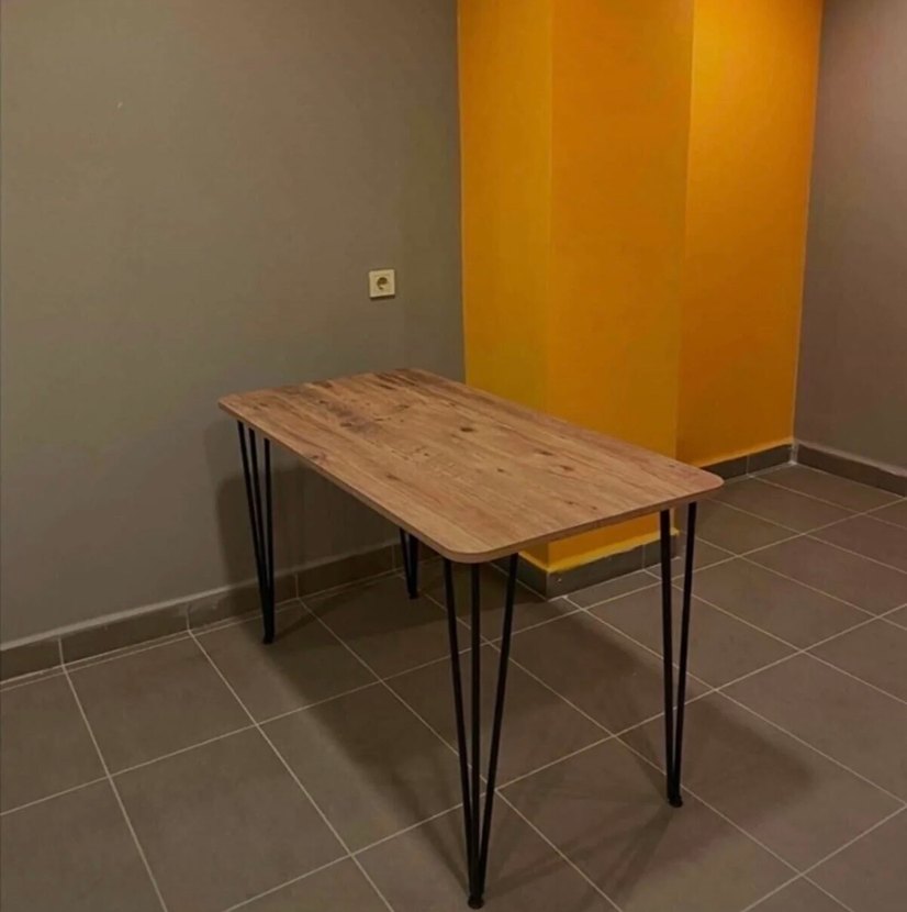 Ahşap ayaklı masa - Görsel 2