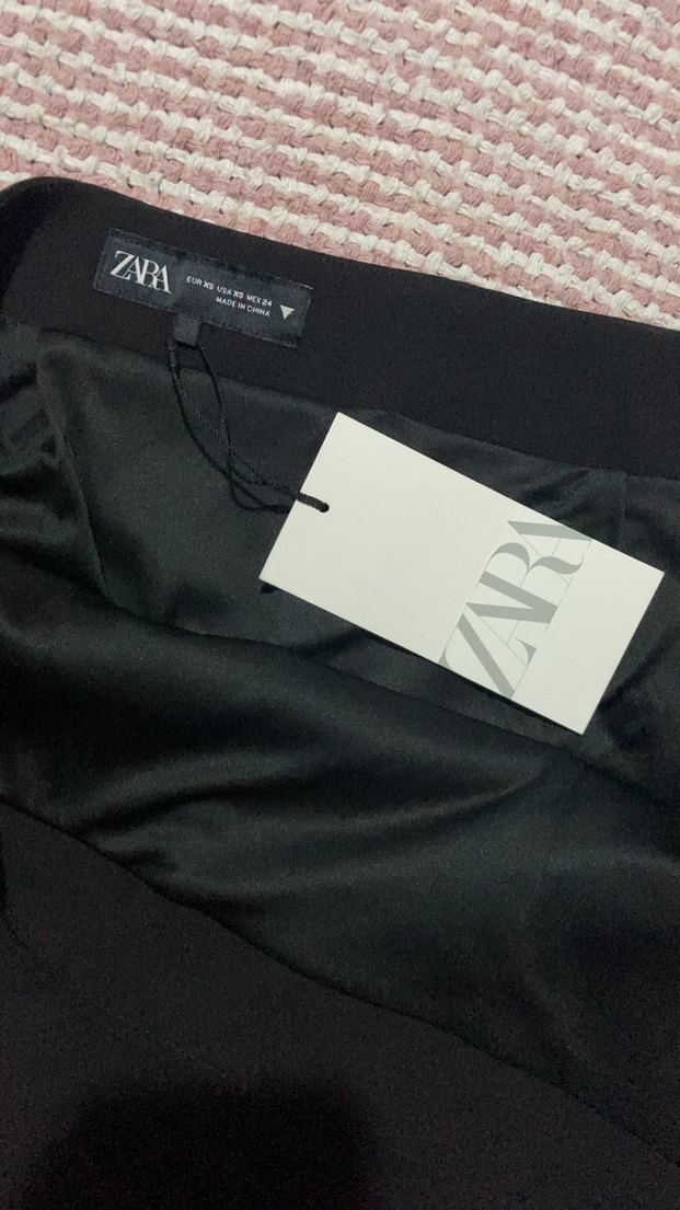Zara mini yırtmaçlı etek - Görsel 3