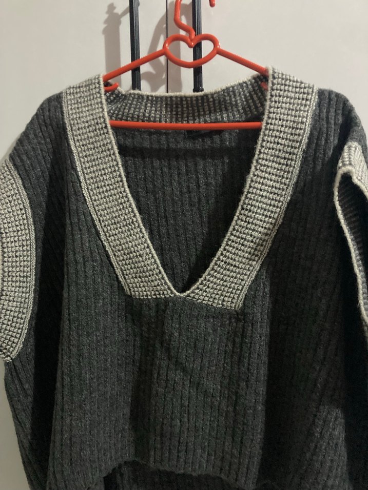 Gri V Yaka Örgü trendyolmilla Kadın Süveter - Görsel 2