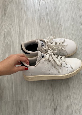 Beyaz Adidas  Spor Ayakkabı - Görsel 2