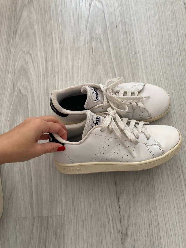 Beyaz Adidas  Spor Ayakkabı - Görsel 2