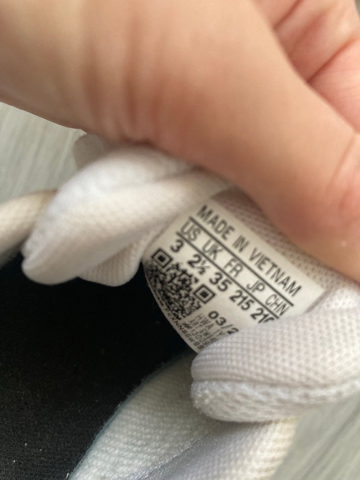 Beyaz Adidas  Spor Ayakkabı - Görsel 3