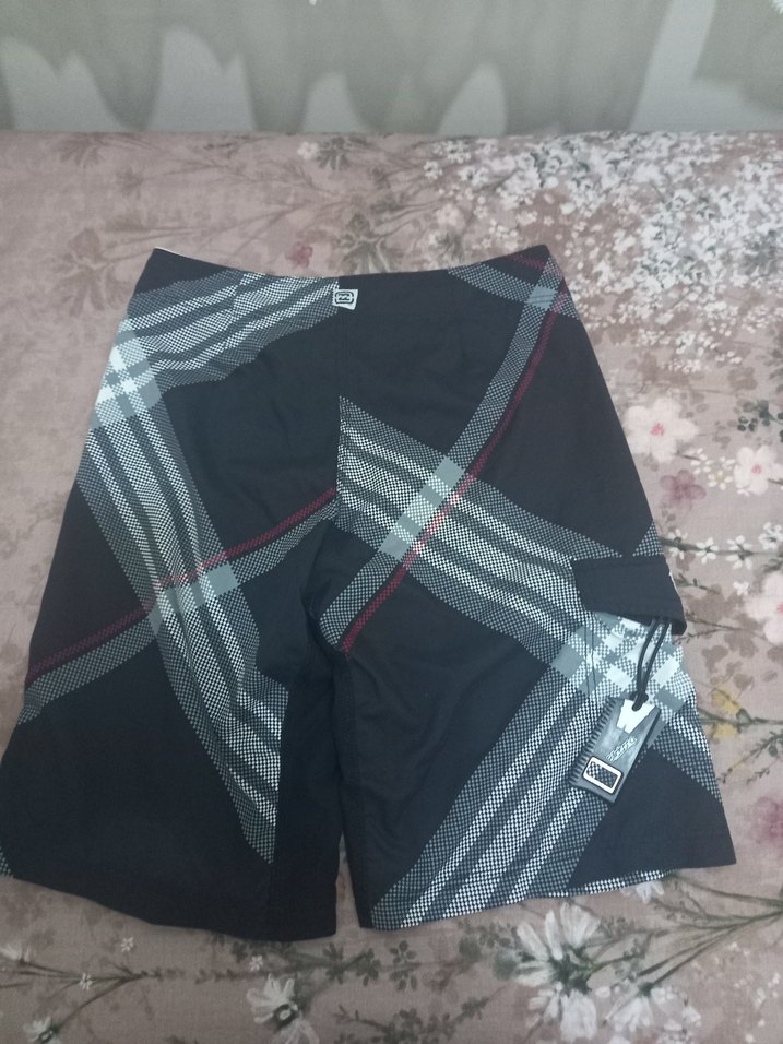 Gri Erkek Midi Boy Bol Kesim  Kemerli Mayo Şort - Görsel 2