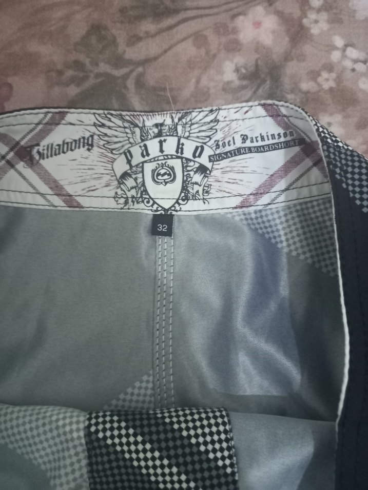 Gri Erkek Midi Boy Bol Kesim  Kemerli Mayo Şort - Görsel 3