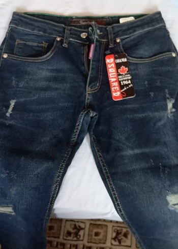 DSquared2 Dsquared Erkek 31 36 Koyu Mavi Dar Kesim Yirtik Denim Jean
