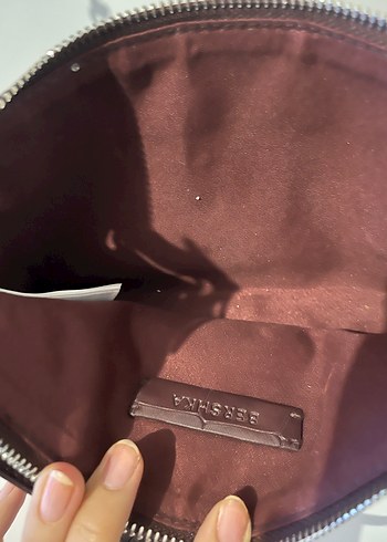 Bershka Zincir Detaylı Kahverengi Deri Yılan Desenli Çanta